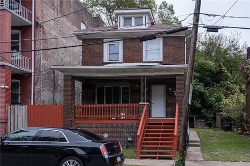 1536 Hunter St, Wilkinsburg, PA, 15221-1540 | Card Image