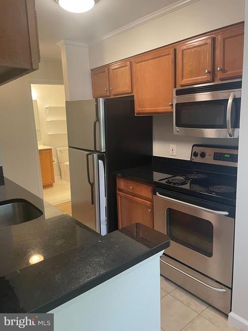 k-11704 Olde English Dr, RESTON, VA, 20190-3583 | Card Image