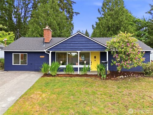 14716 22nd Ave Ne, Shoreline, WA, 98155-7303 | Card Image