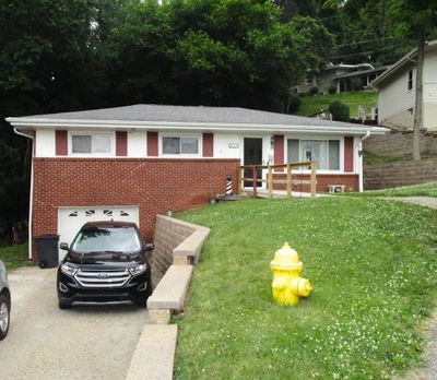 14 Stratford Rd, House other with 3 bedrooms, 2 bathrooms and null parking in Wheeling WV | Image 1