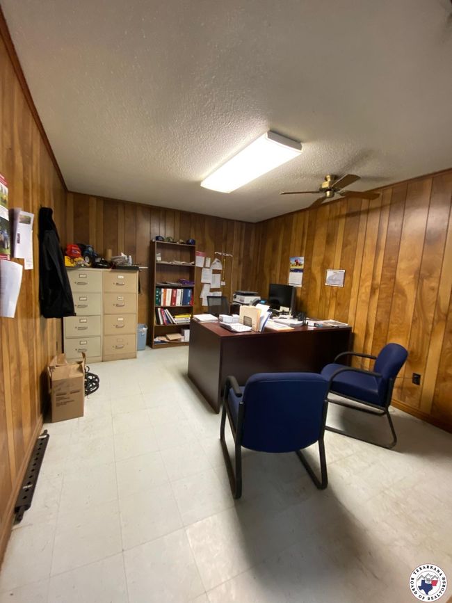 412 &amp; 425 E Front St, Home with 0 bedrooms, 0 bathrooms and null parking in Dekalb TX | Image 11