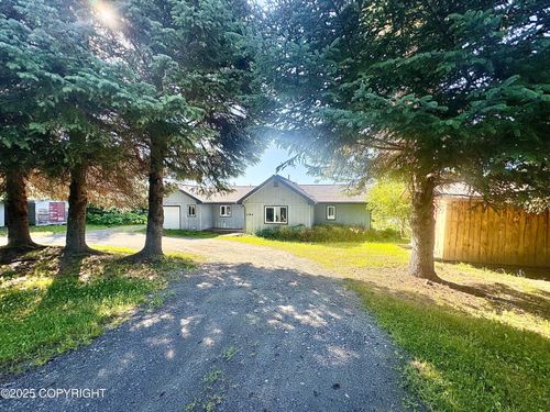 1384 Race Rd, Homer, AK, 99603-9328 | Card Image