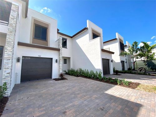 788 Ne 208th Ln, Miami Gardens, FL, 33179-1378 | Card Image
