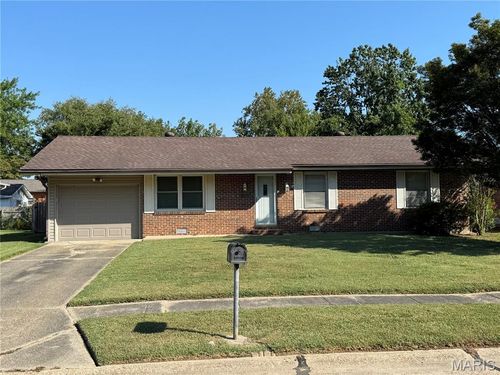 116 Terrace Dr, Sikeston, MO, 63801-5145 | Card Image