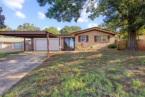 905 Seymore Cir, Denison, TX, 75020-7944 | Card Image