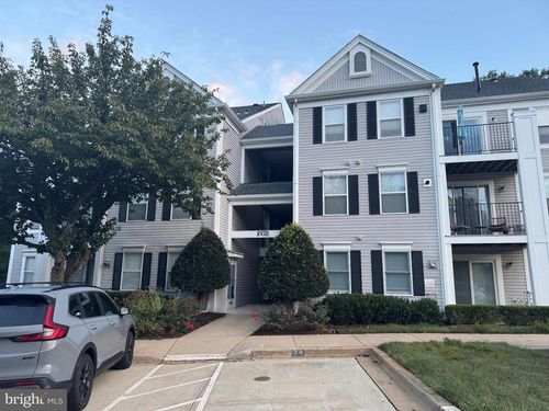 apt-5-10021 Vanderbilt Cir, ROCKVILLE, MD, 20850-4699 | Card Image
