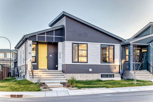 216 Lucas Pl Nw, Calgary, AB, T3P2E6 | Card Image
