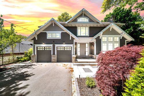 271 Oakhill Rd, Mississauga, ON, L5G2P8 | Card Image