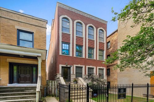 3-4216 N Ashland Ave, Chicago, IL, 60613-5737 | Card Image