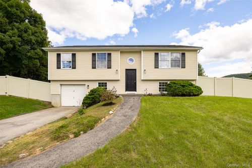 45 Nicole Ln, Wingdale, NY, 12594-1341 | Card Image