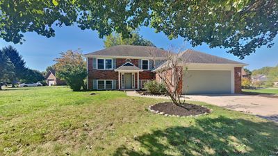 566 Lacy Circle, House other with 4 bedrooms, 3 bathrooms and null parking in Greenwood IN | Image 1