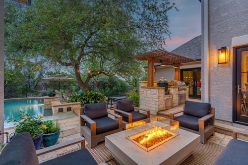 106 Lakota Pass, Austin, TX, 78738-6563 | Card Image
