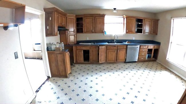 144 N Jeffus St, House other with 4 bedrooms, 1 bathrooms and 1 parking in Deport TX | Image 10