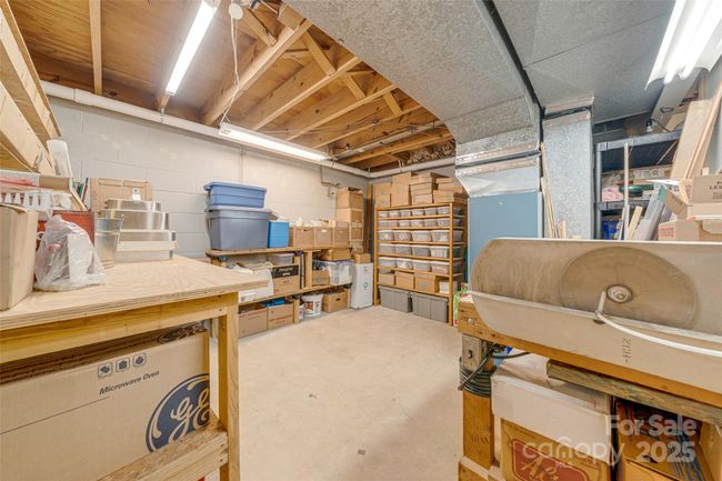 23 Zephyr Dr, House other with 4 bedrooms, 2 bathrooms and null parking in Asheville NC | Image 35