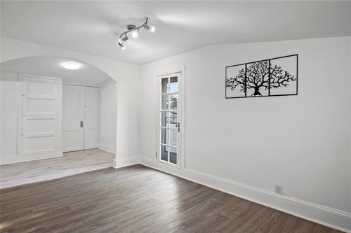 apt-4-46 N High St, Eastchester, NY, 10707-3450 | Card Image