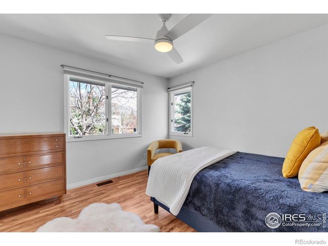 Upstairs Bedroom #3 w/ensuite Jack-N-Jill bath | Image 21