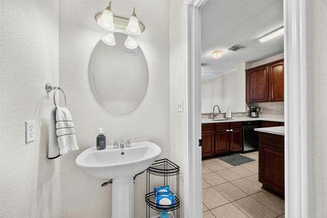APT-305 - 1101 E Parmer Ln, Condo with 3 bedrooms, 3 bathrooms and 2 parking in Austin TX | Image 15