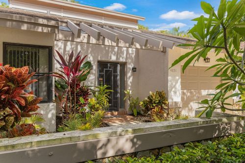 4851 Boxwood Cir, Boynton Beach, FL, 33436-4738 | Card Image