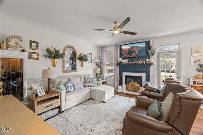 living room | Image 12
