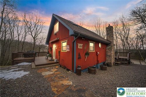175 Deer Trail Dr, SAYLORSBURG, PA, 18353-8395 | Card Image