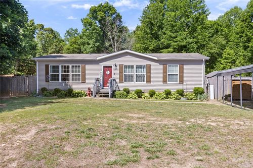 125 Avery Dr, Easley, SC, 29640-6637 | Card Image