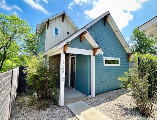 2-1207 Luna St, Austin, TX, 78721-1229 | Card Image