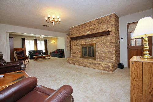 400 S Fordyce St, Blooming Grove, TX, 76626-3247 | Card Image