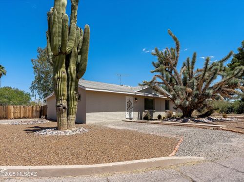 2638 N Wilson Ave, Tucson, AZ, 85719-3247 | Card Image