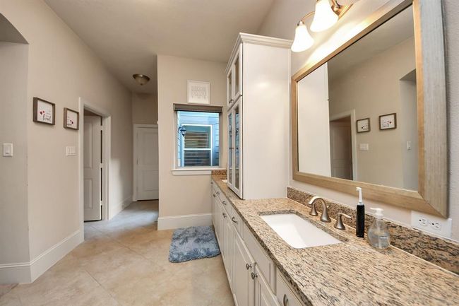 MASTER BATH | Image 23