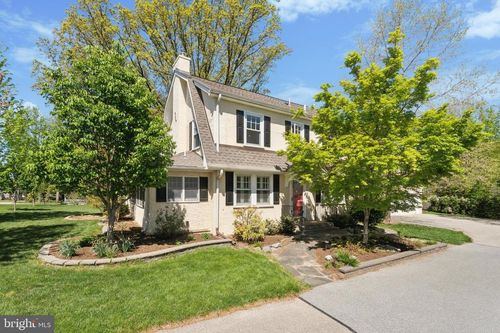 12 E Central Ave, PAOLI, PA, 19301-1323 | Card Image