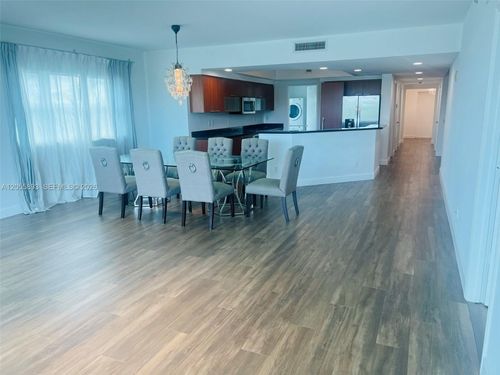 409-14951 Royal Oaks Ln, North Miami, FL, 33181-2474 | Card Image