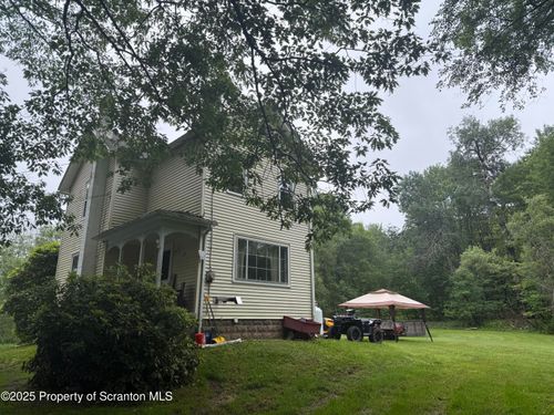 213 Homestead Dr, Roaring Brook Twp, PA, 18444-7741 | Card Image