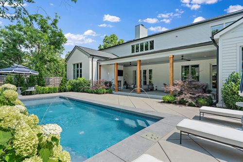 2825 Sugar Tree Rd, Nashville, TN, 37215-1941 | Card Image