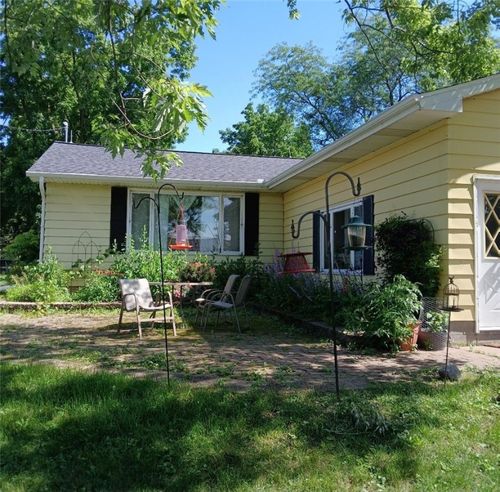 813 Hudson St, Augusta, WI, 54722-9016 | Card Image