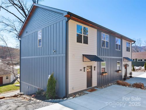 292 County Rd, Waynesville, NC, 28785-9317 | Card Image