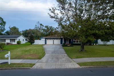 423 N Main St, House other with 3 bedrooms, 2 bathrooms and null parking in Winter Garden FL | Image 2