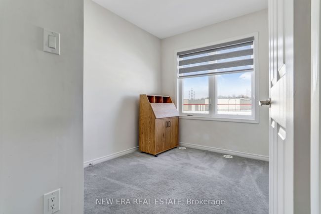 207 Danzatore Path, Condo with 5 bedrooms, 3 bathrooms and 1 parking in Oshawa ON | Image 23
