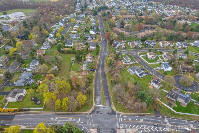 90 Pheasant Run, Townhouse with 2 bedrooms, 2 bathrooms and null parking in Edison NJ | Image 37