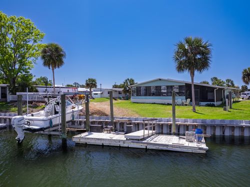 62 Janet Dr, CRAWFORDVILLE, FL, 32327-4613 | Card Image