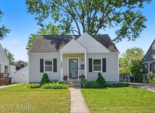 2422 Shevlin St, Ferndale, MI, 48220-3427 | Card Image
