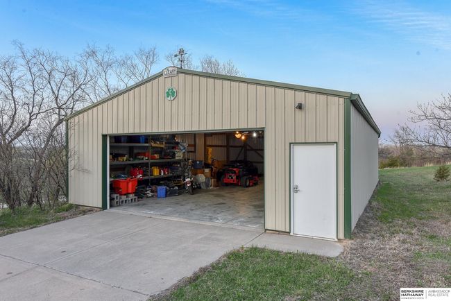 7881 Wisteria Way, House other with 5 bedrooms, 3 bathrooms and 3 parking in Fort Calhoun NE | Image 74