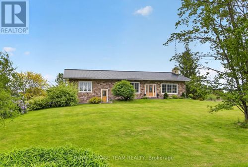 434 High Street, Beckwith, ON, K7C3P1 | Card Image