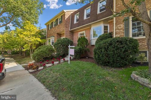 8225 Cedar Landing Ct, ALEXANDRIA, VA, 22306-3235 | Card Image