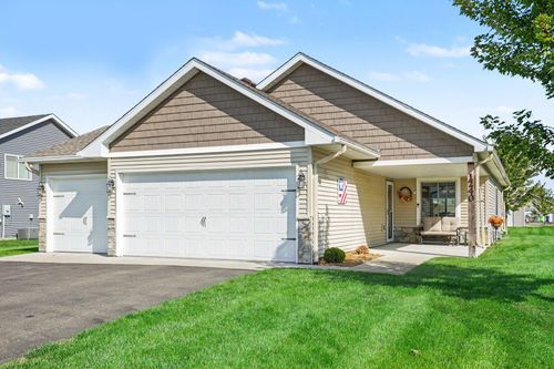 1240 Quail Run, New Richmond, WI, 54017-2582 | Card Image