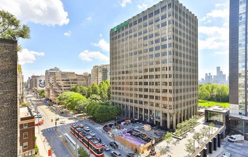 802-111 St Clair Ave W, Toronto, ON, M4V1N5 | Card Image