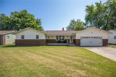 6 Sherman Drive, House other with 3 bedrooms, 2 bathrooms and null parking in Altamont IL | Image 1