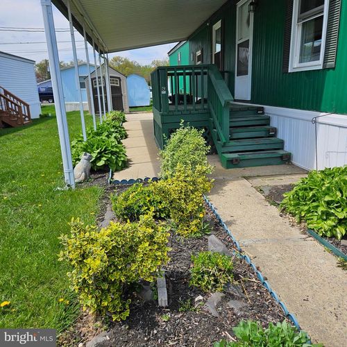 719 Berry Rd, WILMINGTON, DE, 19810-1015 | Card Image