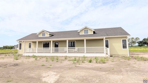 1393 Road 160, Emporia, KS, 66801-8146 | Card Image