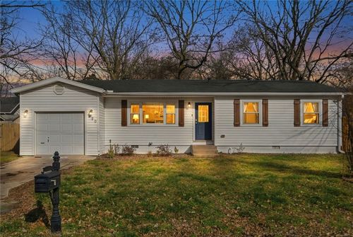 220 W Parks St, Prairie Grove, AR, 72753-2810 | Card Image