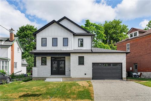 42 Rich Ave, Cambridge, ON, N1R2A5 | Card Image